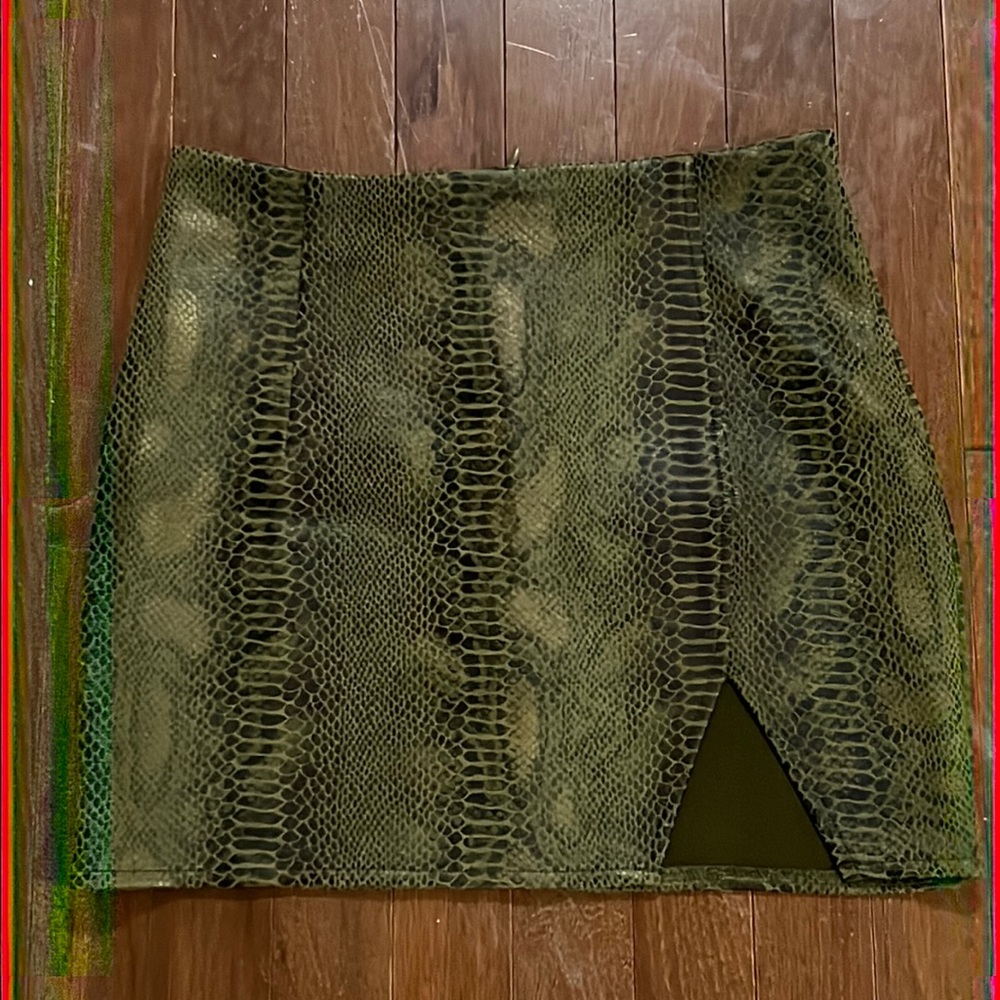 Akira Snake Print skirt